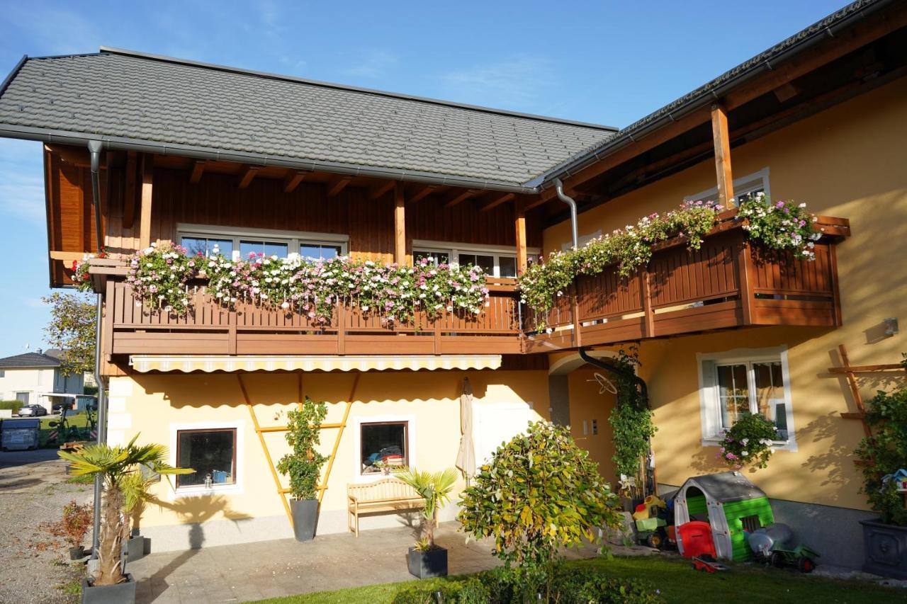 Schmiedbauergut Elixhausen, Mitten In Der Natur Exterior foto